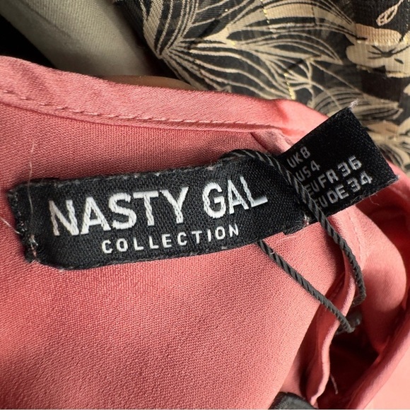 Nasty Girl cutout pink the old satin romper pink open back long sleeve size 8 - Picture 7 of 14